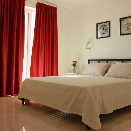 Apartment D'argens *